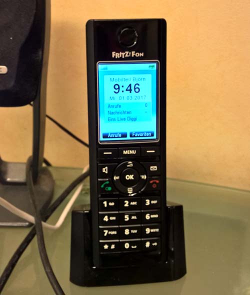 Eigenes Telefon im Büro | Der Shopblogger